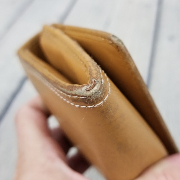 COACH | leather fold snap close wallet - Picture 11 of 11